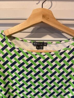 Melly M Green & Navy Geometric Knit Blouse